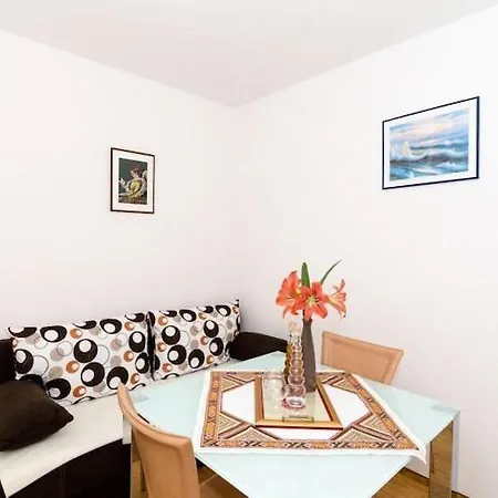 Apartment Dea - One-bedroom With Terrace *